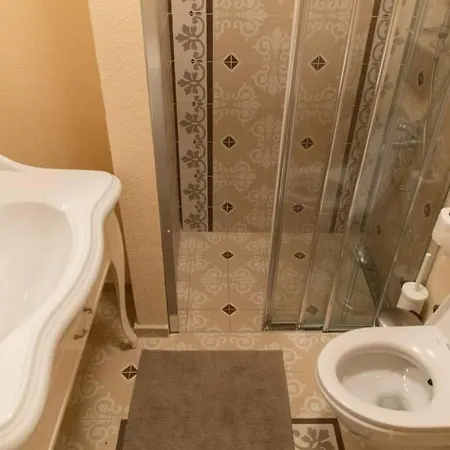 Brand New Flat Close To Everywhere Appartement Istambul